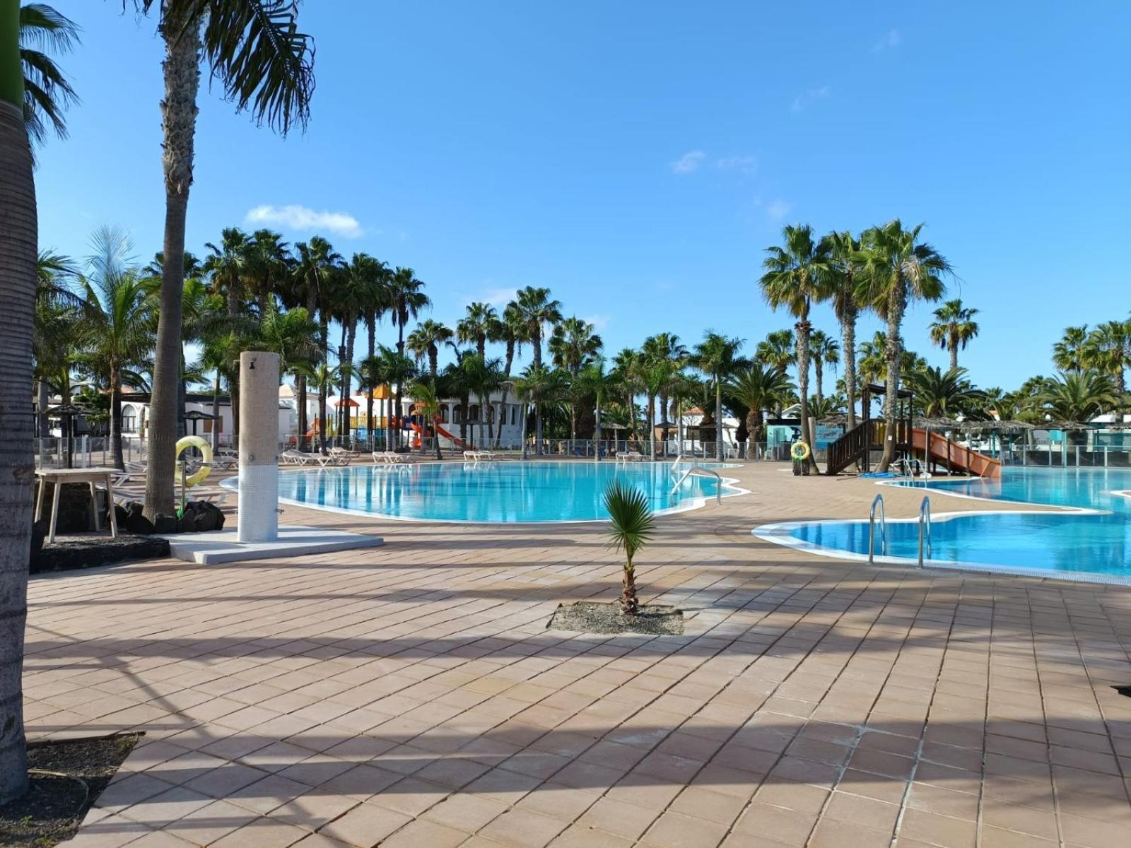 Apartamentos Gala Corralejo Buitenkant foto